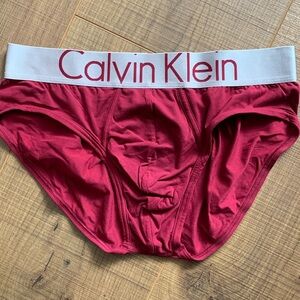 Calvin Klein Steel Hip Briefs